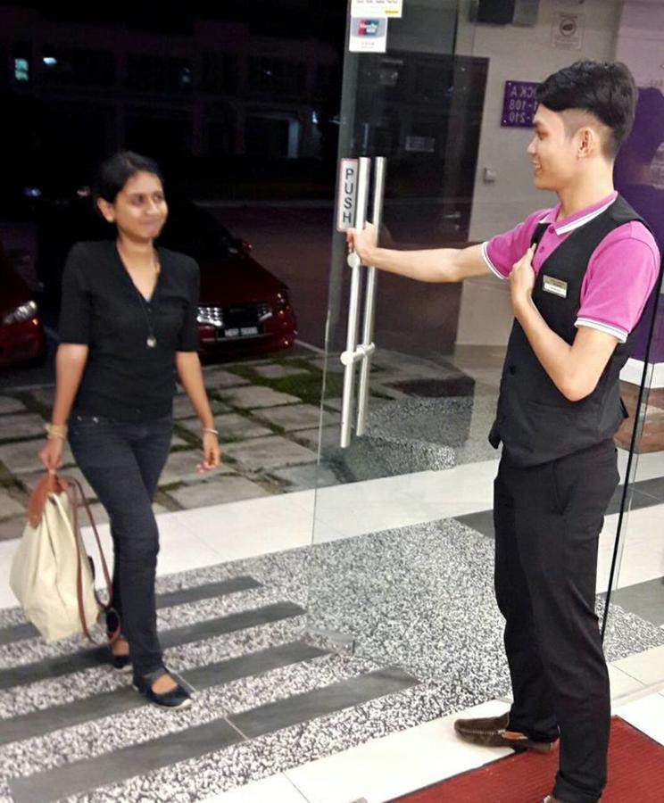 Hotel Lavender Senawang Seremban Bagian luar foto